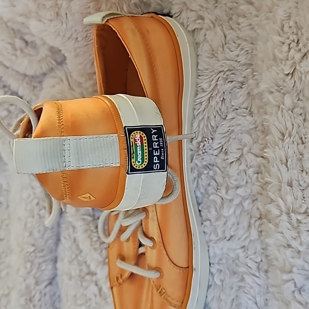 Sperry - Picture 4 of 4
